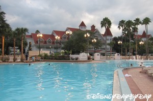 Grand Floridian Courtyard Pool 072013 - 4