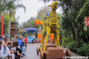 Mickey's Jammin' Jungle Parade 072013 - 15