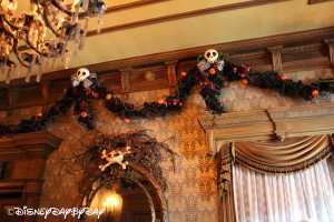 Disneyland Haunted Mansion 19