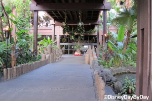 Disney Polynesian Resort - Main House 5