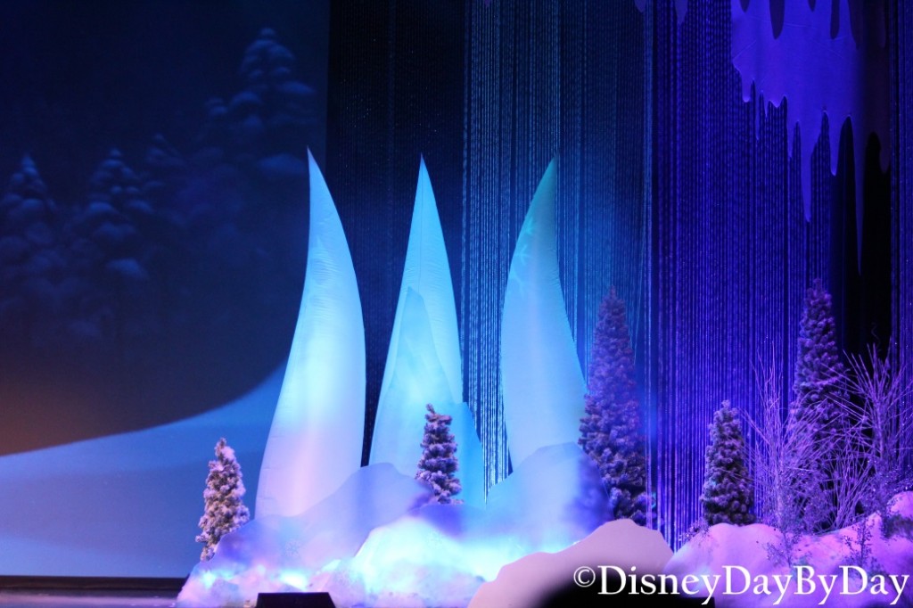 For the First Time in Forever - A Frozen Sing-Along Celebration -11- DisneyDayByDay