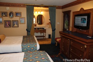 Port Orleans Riverside - Room 4 - DisneyDayByDay